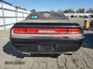 ✅ 2010 Dodge Challenger R/T Classic • VIN: 2B3CJ5DT7AH280929 • Lot: 80299314. Wystawiony na Copart z przebiegiem 128 626 mil. Bezpłatny archiwum sprzedaży aukcyjnych z USA i szczegółowy raport historii pojazdu na DreamBid. Zdjęcie 6.