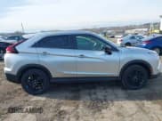 ✅ 2023 Mitsubishi Eclipse Cross LE • VIN: JA4ATVAA0PZ004646 • Lot: 41653975. Wystawiony na IAAI z przebiegiem 27 272 mil. Bezpłatny archiwum sprzedaży aukcyjnych z USA i szczegółowy raport historii pojazdu na DreamBid. Zdjęcie 13.