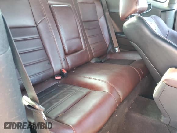 ✅ 2014 Dodge Challenger R/T 100th Anniversary Appearance • VIN: 2C3CDYBT3EH257023 • Lot: 69105284. Wystawiony na Copart z przebiegiem 107 737 mil. Bezpłatny archiwum sprzedaży aukcyjnych z USA i szczegółowy raport historii pojazdu na DreamBid. Zdjęcie 10.