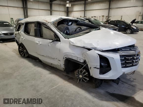 ✅ 2025 Chevrolet Equinox AWD LT • VIN: 3GNAXPEG9SL221849 • Lot: 91693475. Wystawiony na Copart z przebiegiem 13 500 mil. Bezpłatny archiwum sprzedaży aukcyjnych z USA i szczegółowy raport historii pojazdu na DreamBid. Zdjęcie 4.