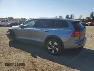 ✅ 2020 Volvo V60 • VIN: YV4102WK8L1030464 • Lot: 77307774. Listed on Copart with 59,235 mi. Free auction sales archive from the USA and detailed vehicle history report at DreamBid. Image 2.