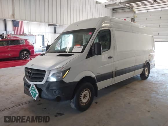 ✅ 2014 Mercedes-Benz Sprinter • VIN: WD3PE8DE6E5825520 • Lot: 41700340. Wystawiony na IAAI z przebiegiem 259 170 mil. Bezpłatny archiwum sprzedaży aukcyjnych z USA i szczegółowy raport historii pojazdu na DreamBid. Zdjęcie 2.