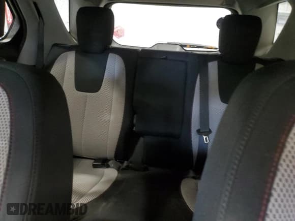 ✅ 2015 Chevrolet Equinox LT • VIN: 2GNALBEK0F1147134 • Лот: 90008905. Опубликован ранее на Copart с пробегом 198 070 миль. Бесплатный доступ к архиву аукционных продаж из США и подробный отчёт об истории автомобиля на DreamBid. Изображение 10.