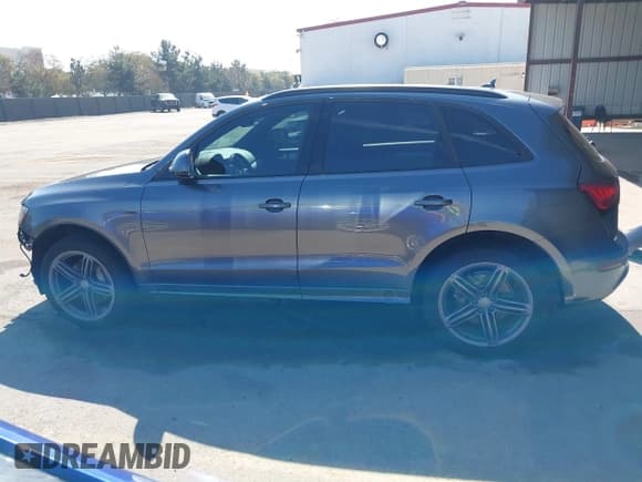 ✅ 2016 Audi Q5 Premium Plus • VIN: WA1DVAFP7GA005725 • Лот: 41620926. Опубликован ранее на IAAI с пробегом 138 050 миль. Бесплатный доступ к архиву аукционных продаж из США и подробный отчёт об истории автомобиля на DreamBid. Изображение 15.