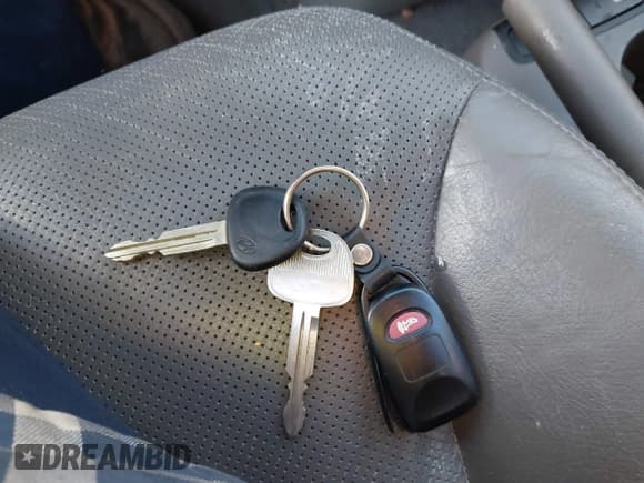 ✅ 2006 Hyundai Tucson GLS • VIN: KM8JN72D96U298978 • Лот: 43543553. Опубликован ранее на IAAI с пробегом 151 668 миль. Бесплатный доступ к архиву аукционных продаж из США и подробный отчёт об истории автомобиля на DreamBid. Изображение 11.