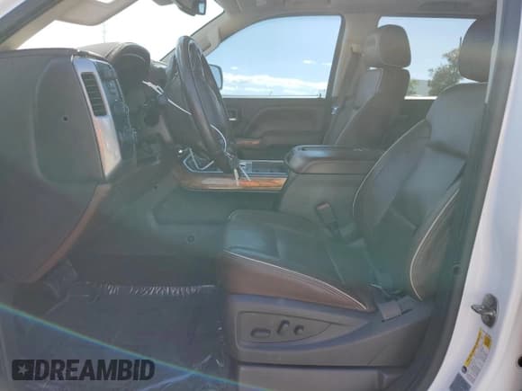 ✅ 2015 Chevrolet Silverado 2500HD High Country • VIN: 1GC1KXE85FF677959 • Lot: 90101215. Listed on Copart with 146,383 mi. Free auction sales archive from the USA and detailed vehicle history report at DreamBid. Image 7.