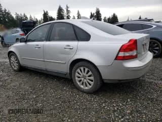 ✅ 2004 Volvo S40 • VIN: YV1MS382242015462 • Лот: 80990264. Опубликован ранее на Copart с пробегом 193 137 миль. Бесплатный доступ к архиву аукционных продаж из США и подробный отчёт об истории автомобиля на DreamBid. Изображение 2.