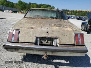 ✅ 1978 Oldsmobile Cutlass • VIN: 3M47F8D426090 • Lot: 52980655. Wystawiony na Copart z przebiegiem 86 771 mil. Bezpłatny archiwum sprzedaży aukcyjnych z USA i szczegółowy raport historii pojazdu na DreamBid. Zdjęcie 6.