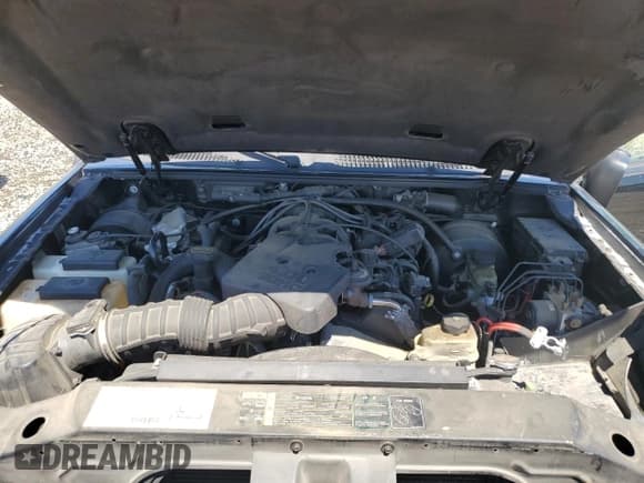 ✅ 2003 Ford Explorer Sport XLS • VIN: 1FMZU70E83UB65738 • Lot: 57590715. Listed on Copart with 176,678 mi. Free auction sales archive from the USA and detailed vehicle history report at DreamBid. Image 12.