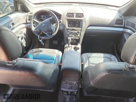 ✅ 2016 Ford Explorer XLT • VIN: 1FM5K8D89GGA33669 • Lot: 83963685. Wystawiony na Copart z przebiegiem 168 288 mil. Bezpłatny archiwum sprzedaży aukcyjnych z USA i szczegółowy raport historii pojazdu na DreamBid. Zdjęcie 8.