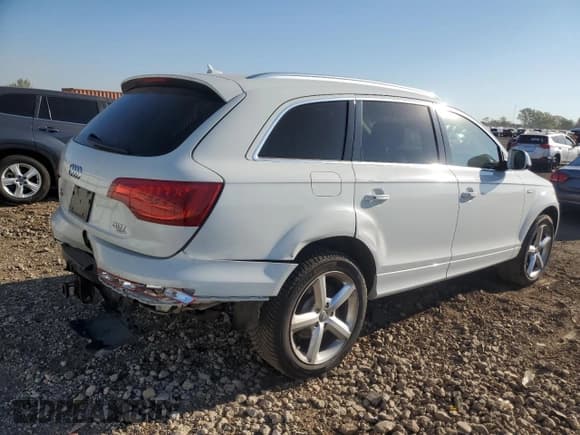 ✅ 2015 Audi Q7 S line Prestige • VIN: WA1DGAFE1FD030271 • Lot: 81776295. Listed on Copart with 139,638 mi. Free auction sales archive from the USA and detailed vehicle history report at DreamBid. Image 3.