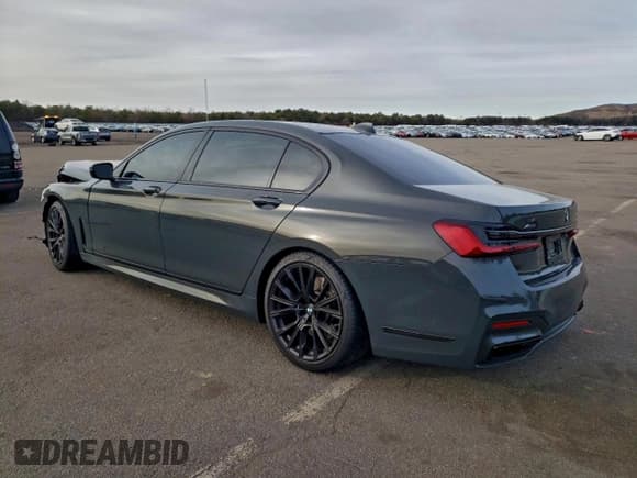 ✅ 2022 BMW 7 Series 750i xDrive • VIN: WBA7U2C03NCH46779 • Lot: 95719075. Wystawiony na Copart z przebiegiem 44 587 mil. Bezpłatny archiwum sprzedaży aukcyjnych z USA i szczegółowy raport historii pojazdu na DreamBid. Zdjęcie 2.