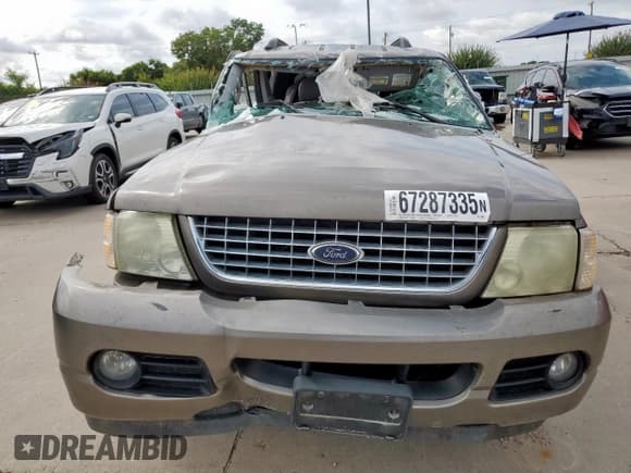 ✅ 2005 Ford Explorer XLT • VIN: 1FMZU63K35UB48991 • Lot: 67287335. Wystawiony na Copart z przebiegiem Nie podano. Bezpłatny archiwum sprzedaży aukcyjnych z USA i szczegółowy raport historii pojazdu na DreamBid. Zdjęcie 5.