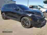 2020 Chevrolet Blazer RS z VIN 3GNKBERS7LS603486, wystawiony jako Copart lot #65821535 z przebiegiem 99 223 mil mil oraz Szkoda całkowita • Salvage title. Historia ofert i sprzedaży dostępna na DreamBid. Obrazek 4.