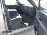 ✅ 2004 Chevrolet Silverado 1500 LT • VIN: 1GCEC19TX4E224854 • Lot: 43118666. Wystawiony na IAAI z przebiegiem 168 898 mil. Bezpłatny archiwum sprzedaży aukcyjnych z USA i szczegółowy raport historii pojazdu na DreamBid. Zdjęcie 5.