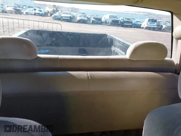 ✅ 2001 Chevrolet Silverado 1500 LS • VIN: 1GCEC19V21Z263637 • Lot: 38509777. Listed on IAAI with Not provided. Free auction sales archive from the USA and detailed vehicle history report at DreamBid. Image 8.