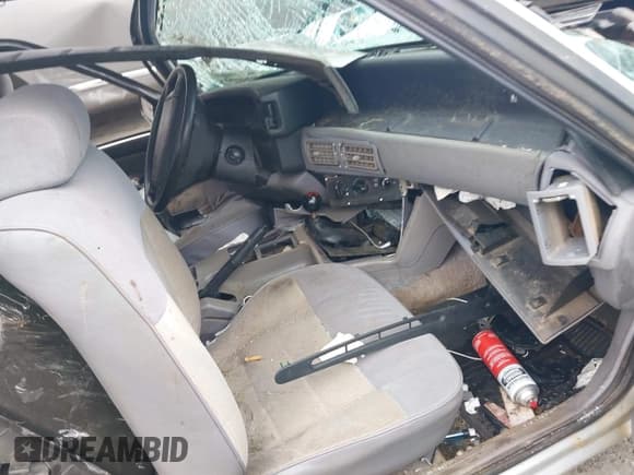 ✅ 1993 Ford Mustang LX • VIN: 1FACP41M1PF132473 • Lot: 42266009. Listed on IAAI with 53,777 mi. Free auction sales archive from the USA and detailed vehicle history report at DreamBid. Image 5.