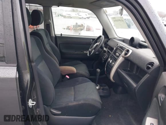 ✅ 2006 Scion xB • VIN: JTLKT324064085249 • Лот: 41591694. Опубликован ранее на IAAI с пробегом 124 433 миль. Бесплатный доступ к архиву аукционных продаж из США и подробный отчёт об истории автомобиля на DreamBid. Изображение 5.