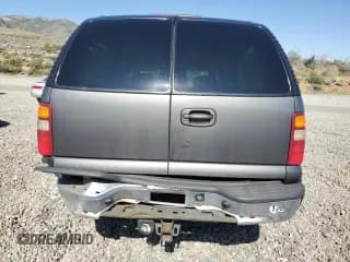 ✅ 2002 Chevrolet Suburban LT • VIN: 3GNGK26U22G233950 • Лот: 59694795. Опубликован ранее на Copart с пробегом Не указан. Бесплатный доступ к архиву аукционных продаж из США и подробный отчёт об истории автомобиля на DreamBid. Изображение 6.