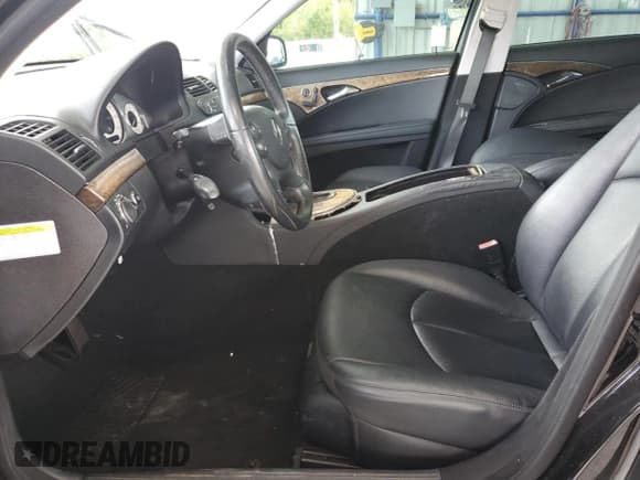 ✅ 2008 Mercedes-Benz E 350 Luxury • VIN: WDBUF56X48B210567 • Lot: 85599345. Wystawiony na Copart z przebiegiem Nie podano. Bezpłatny archiwum sprzedaży aukcyjnych z USA i szczegółowy raport historii pojazdu na DreamBid. Zdjęcie 7.