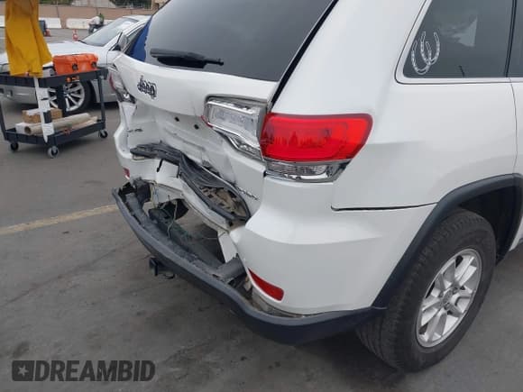 ✅ 2019 Jeep Grand Cherokee Upland • VIN: 1C4RJFAG6KC719936 • Lot: 43460030. Listed on IAAI with 63,721 mi. Free auction sales archive from the USA and detailed vehicle history report at DreamBid. Image 19.