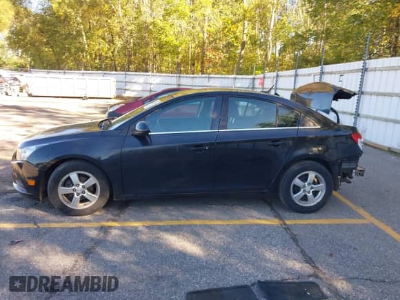 2012 Chevrolet Cruze 1LT z VIN 1G1PF5SC2C7387396, wystawiony jako IAAI lot #43401730 z przebiegiem 137 692 mil mil oraz . Historia ofert i sprzedaży dostępna na DreamBid. Obrazek 15.