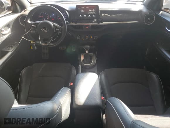 ✅ 2020 Kia Forte GT-Line • VIN: 3KPF34AD1LE179557 • Лот: 89510185. Опубликован ранее на Copart с пробегом 86 668 миль. Бесплатный доступ к архиву аукционных продаж из США и подробный отчёт об истории автомобиля на DreamBid. Изображение 8.