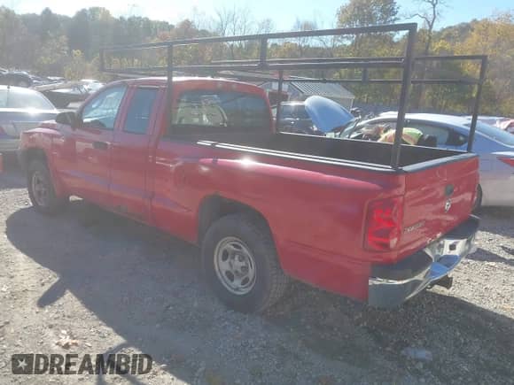 2006 Dodge Dakota ST with VIN 1D7HE22K96S559970, listed as a IAAI auction lot 43549798 with 128,254 mi miles and . Bid and sale history available at DreamBid. Image 3.
