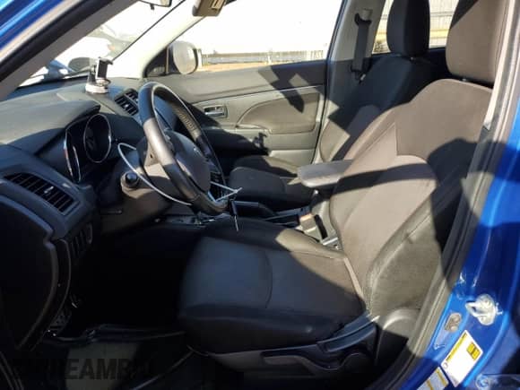 2019 Mitsubishi Outlander ES with VIN JA4AP3AU9KU009806, listed as a Copart auction lot 82188375 with 101,363 mi miles and Salvage title. Bid and sale history available at DreamBid. Image 7.