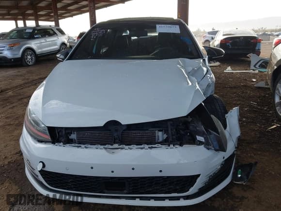 ✅ 2016 Volkswagen Golf GTI S • VIN: 3VW447AU1GM022822 • Lot: 41539873. Wystawiony na IAAI z przebiegiem Nie podano. Bezpłatny archiwum sprzedaży aukcyjnych z USA i szczegółowy raport historii pojazdu na DreamBid. Zdjęcie 12.