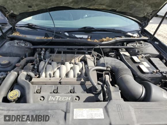 ✅ 1998 Lincoln Continental • VIN: 1LNFM97V8WY742639 • Lot: 82138303. Listed on Copart with 268,814 mi. Free auction sales archive from the USA and detailed vehicle history report at DreamBid. Image 11.