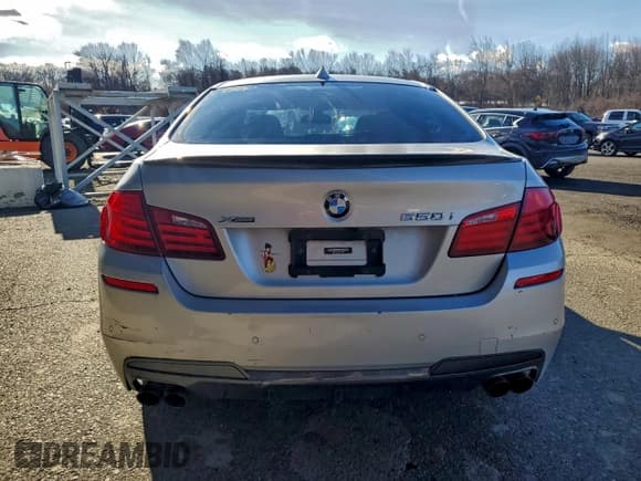 ✅ 2013 BMW 5 Series 550i xDrive • VIN: WBAFU9C53DDY72808 • Lot: 94936385. Listed on Copart with 111,322 mi. Free auction sales archive from the USA and detailed vehicle history report at DreamBid. Image 6.