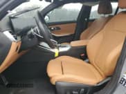 ✅ 2024 BMW 3 Series M340i xDrive • VIN: 3MW49FF03R8E30509 • Lot: 43375105. Wystawiony na Copart z przebiegiem Nie podano. Bezpłatny archiwum sprzedaży aukcyjnych z USA i szczegółowy raport historii pojazdu na DreamBid. Zdjęcie 7.