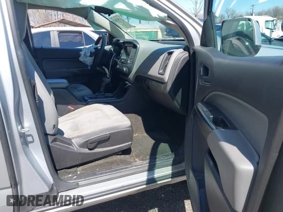 ✅ 2017 Chevrolet Colorado 4WD WT • VIN: 1GCHTBEN0H1164526 • Lot: 41932833. Wystawiony na IAAI z przebiegiem 93 253 mil. Bezpłatny archiwum sprzedaży aukcyjnych z USA i szczegółowy raport historii pojazdu na DreamBid. Zdjęcie 5.