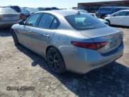 ✅ 2020 Alfa Romeo Giulia • VIN: ZARFAMAN2L7624764 • Lot: 41623824. Wystawiony na IAAI z przebiegiem Nie podano. Bezpłatny archiwum sprzedaży aukcyjnych z USA i szczegółowy raport historii pojazdu na DreamBid. Zdjęcie 3.