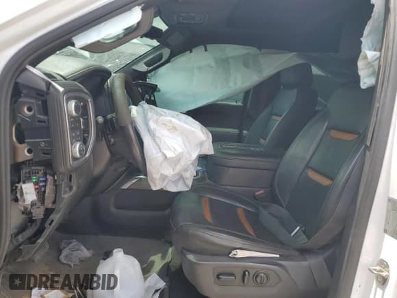 ✅ 2019 GMC Sierra 1500 AT4 • VIN: 1GTP9EEL0KZ196928 • Лот: 67172875. Опубликован ранее на Copart с пробегом Не указан. Бесплатный доступ к архиву аукционных продаж из США и подробный отчёт об истории автомобиля на DreamBid. Изображение 7.