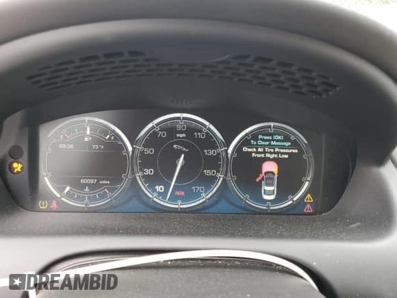 ✅ 2015 Jaguar XJ Supercharged • VIN: SAJWA2GT3FMV81810 • Лот: 81804865. Опубликован ранее на Copart с пробегом 60 097 миль. Бесплатный доступ к архиву аукционных продаж из США и подробный отчёт об истории автомобиля на DreamBid. Изображение 9.