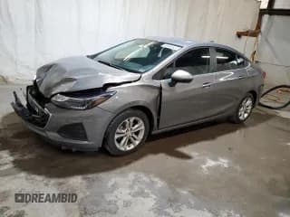 ✅ 2019 Chevrolet Cruze LT • VIN: 1G1BE5SM5K7104946 • Лот: 69846622. Опубликован ранее на Copart с пробегом 31 964 миль. Бесплатный доступ к архиву аукционных продаж из США и подробный отчёт об истории автомобиля на DreamBid. Изображение 1.