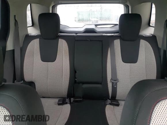 ✅ 2016 GMC Terrain SLE • VIN: 2GKALNEK1G6238593 • Lot: 90141615. Wystawiony na Copart z przebiegiem 100 581 mil. Bezpłatny archiwum sprzedaży aukcyjnych z USA i szczegółowy raport historii pojazdu na DreamBid. Zdjęcie 10.