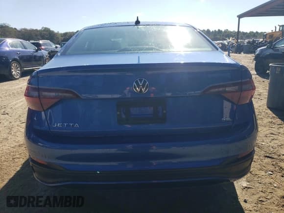 ✅ 2024 Volkswagen Jetta SE • VIN: 3VW7M7BU3RM076363 • Lot: 85664625. Listed on Copart with 49,441 mi. Free auction sales archive from the USA and detailed vehicle history report at DreamBid. Image 6.