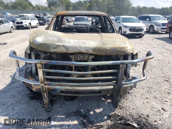 ✅ 2008 Chevrolet Silverado 2500HD LTZ • VIN: 1GCHK23K98F111029 • Лот: 81420675. Опубликован ранее на Copart с пробегом Не указан. Бесплатный доступ к архиву аукционных продаж из США и подробный отчёт об истории автомобиля на DreamBid. Изображение 5.