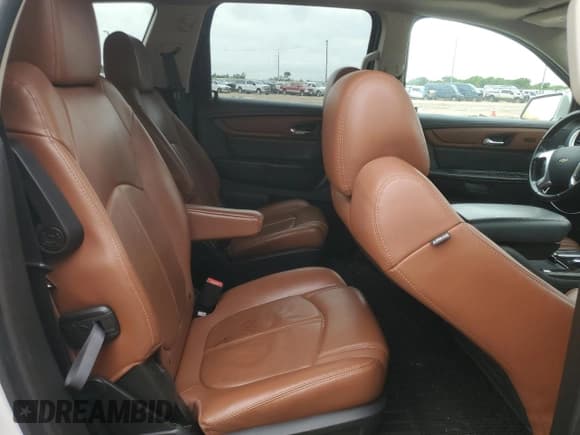 ✅ 2016 Chevrolet Traverse LT • VIN: 1GNKRHKD8GJ138247 • Lot: 63989154. Wystawiony na Copart z przebiegiem 191 548 mil. Bezpłatny archiwum sprzedaży aukcyjnych z USA i szczegółowy raport historii pojazdu na DreamBid. Zdjęcie 11.