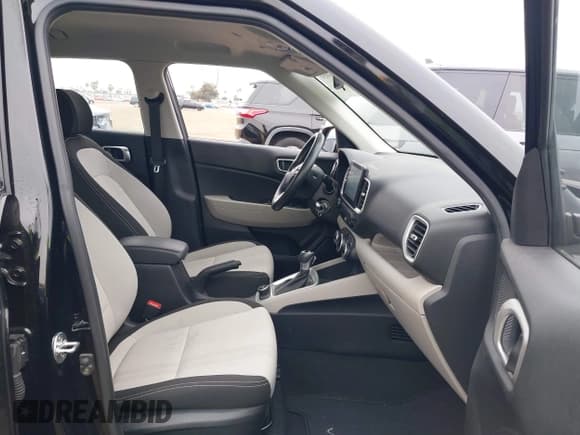 ✅ 2021 Hyundai Venue SEL • VIN: KMHRC8A33MU127440 • Lot: 42369850. Listed on IAAI with 31,768 mi. Free auction sales archive from the USA and detailed vehicle history report at DreamBid. Image 5.