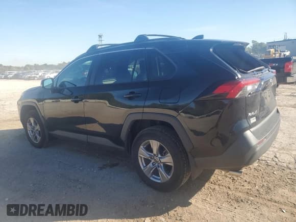 ✅ 2022 Toyota RAV4 XLE • VIN: 2T3P1RFV3NC257158 • Lot: 90954255. Wystawiony na Copart z przebiegiem 78 458 mil. Bezpłatny archiwum sprzedaży aukcyjnych z USA i szczegółowy raport historii pojazdu na DreamBid. Zdjęcie 2.