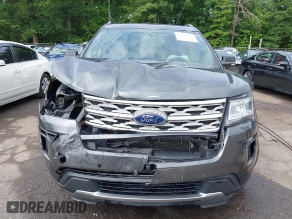 ✅ 2018 Ford Explorer XLT • VIN: 1FM5K8D8XJGA94438 • Lot: 42285812. Wystawiony na IAAI z przebiegiem 48 366 mil. Bezpłatny archiwum sprzedaży aukcyjnych z USA i szczegółowy raport historii pojazdu na DreamBid. Zdjęcie 6.