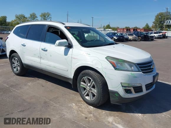 ✅ 2017 Chevrolet Traverse LT • VIN: 1GNKVHKD2HJ215482 • Lot: 43428142. Wystawiony na IAAI z przebiegiem 197 327 mil. Bezpłatny archiwum sprzedaży aukcyjnych z USA i szczegółowy raport historii pojazdu na DreamBid. Zdjęcie 1.