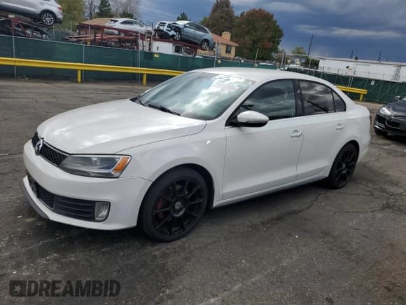 ✅ 2012 Volkswagen Jetta Autobahn • VIN: 3VW567AJ9CM450930 • Lot: 84655985. Listed on Copart with 105,972 mi. Free auction sales archive from the USA and detailed vehicle history report at DreamBid. Image 1.