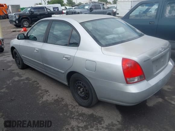 ✅ 2001 Hyundai Elantra GLS • VIN: KMHDN45D81U215217 • Lot: 42739407. Wystawiony na IAAI z przebiegiem 240 631 mil. Bezpłatny archiwum sprzedaży aukcyjnych z USA i szczegółowy raport historii pojazdu na DreamBid. Zdjęcie 3.