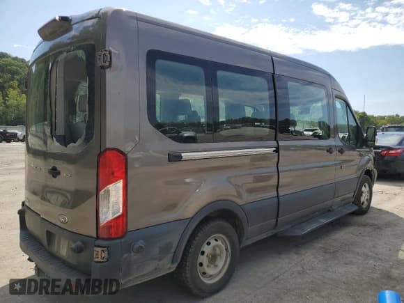 ✅ 2018 Ford Transit Passenger XL • VIN: 1FBAX2CG4JKB49963 • Лот: 69033884. Опубликован ранее на Copart с пробегом 205 105 миль. Бесплатный доступ к архиву аукционных продаж из США и подробный отчёт об истории автомобиля на DreamBid. Изображение 3.