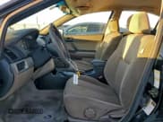 ✅ 2005 Mitsubishi Galant ES • VIN: 4A3AB36F45E037927 • Lot: 94725435. Wystawiony na Copart z przebiegiem 158 908 mil. Bezpłatny archiwum sprzedaży aukcyjnych z USA i szczegółowy raport historii pojazdu na DreamBid. Zdjęcie 7.